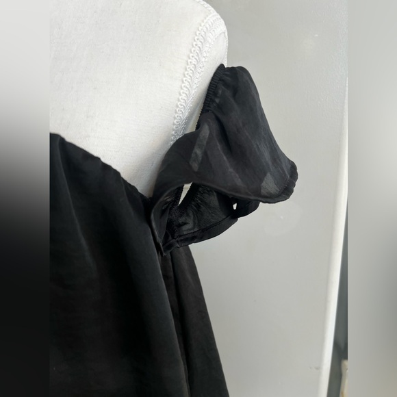 Flowy Corset Top - Picture 4 of 8